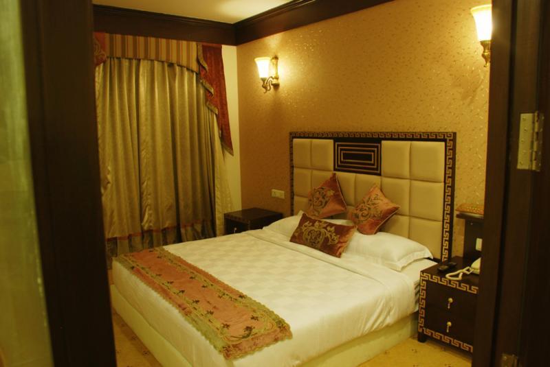 Treebo Tryst Royce New Friends Colony Hotel Ню Делхи Екстериор снимка